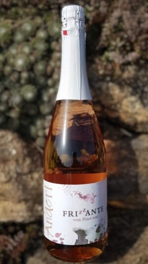 Frizzante vom Pinot Rose von Weinhof Anderl