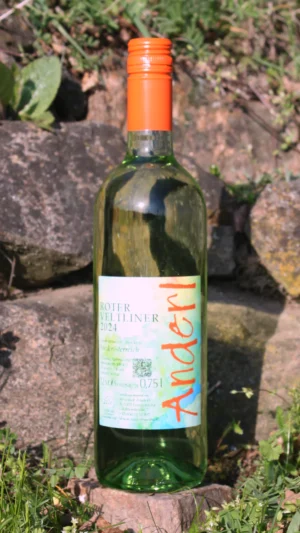 Flasche Bio Roter Veltliner 2024 vom Weinhof Anderl
